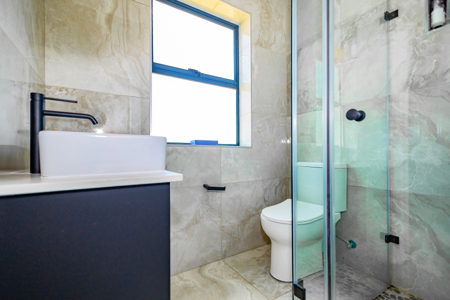 4 Bedroom Property for Sale in Oude Westhof Western Cape